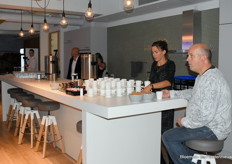 De seminar was keurig verzorgd met een lekker bakje koffie vooraf en wat fris of een pilsje naderhand.